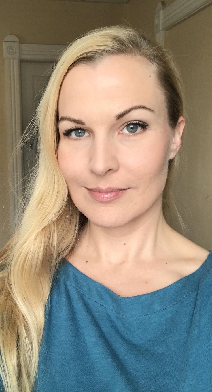 files/40_year_old_here_to_represent_makeup_beauty.jpg